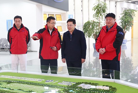 20220212083853_babohxdhmn 张书记调研中汽研试验场_眸目压缩.jpg