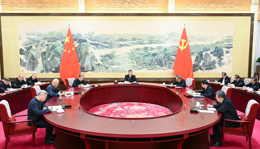 ??12月25日至26日，中共中央政治局召开民主生涯会，中共中央总书记习近平主持会议并颁发沉要讲话。